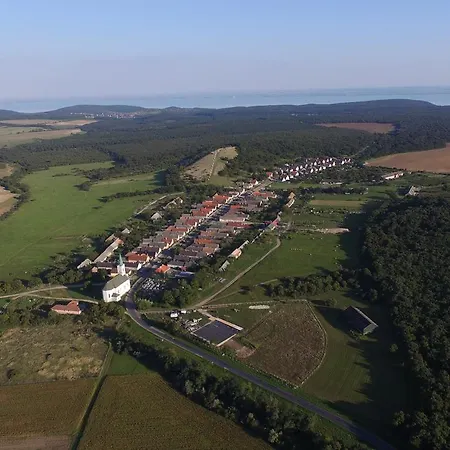 Borcsi Sport 3* Veszprémfajsz